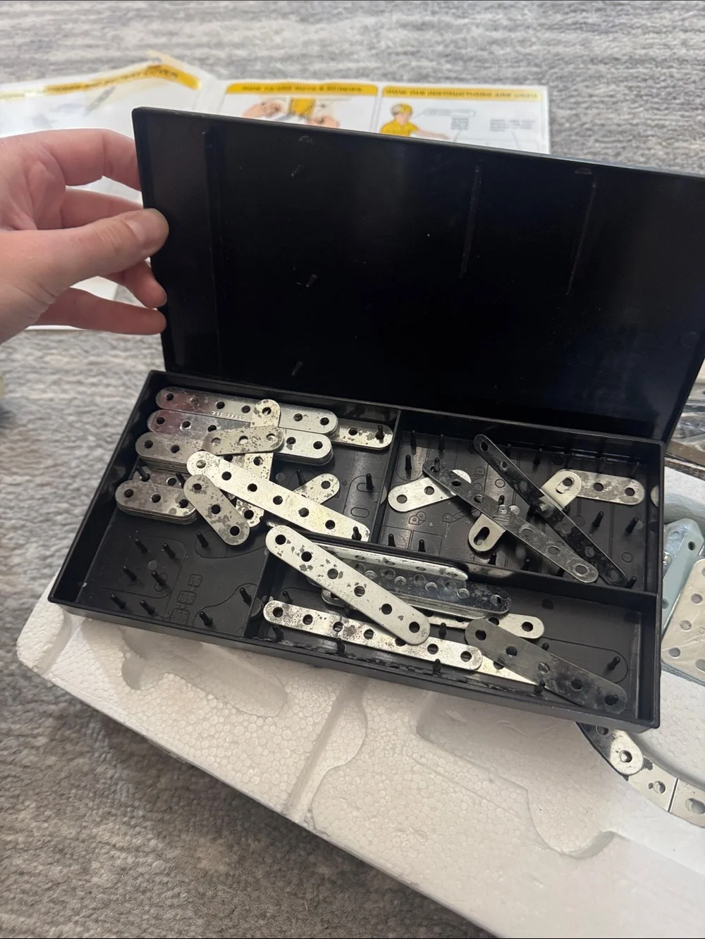 Star Trek TNG Steel Tec U.S.S. Enterprise Building Set